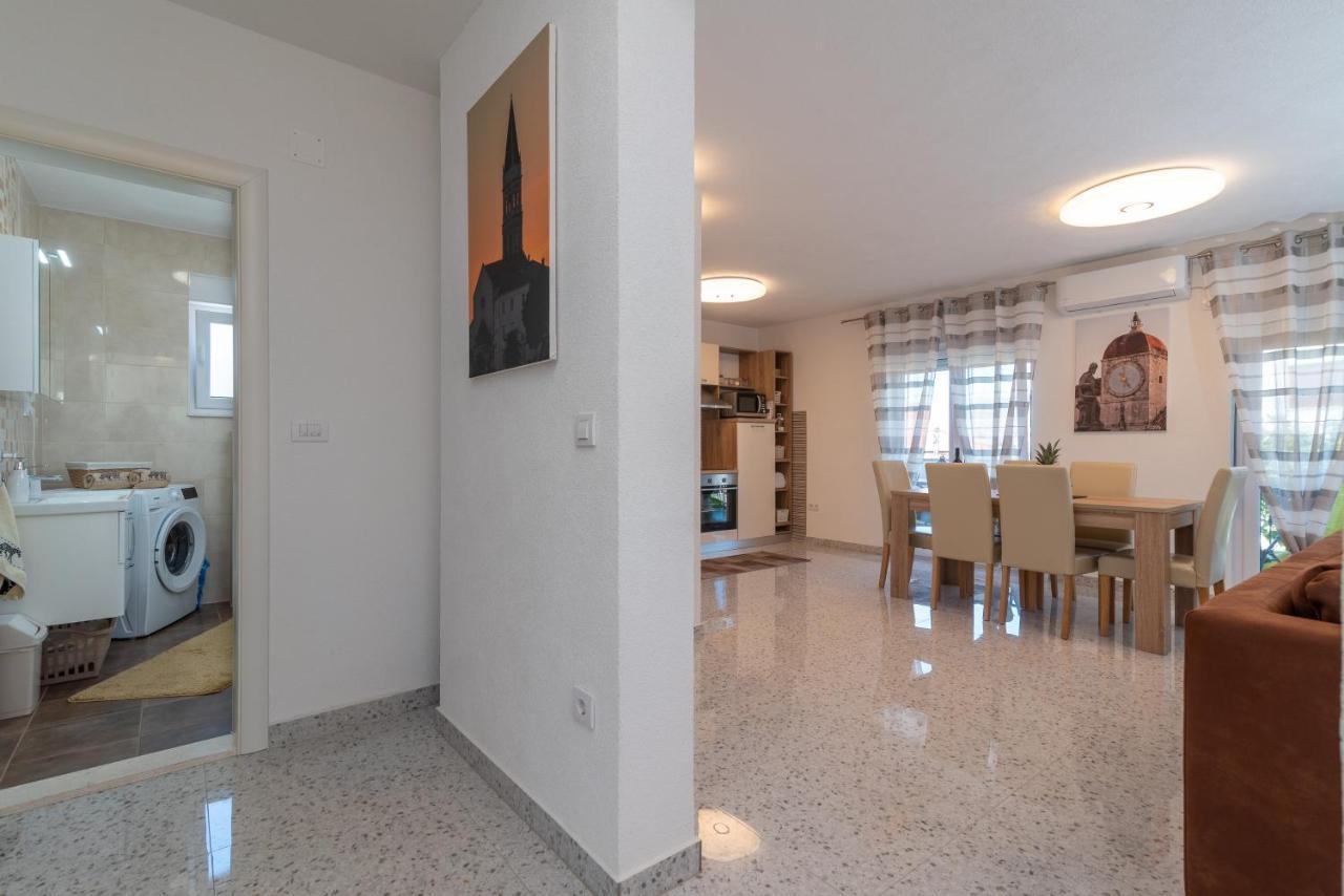 Apartment Gagula With Jacuzzi Трогир Екстериор снимка